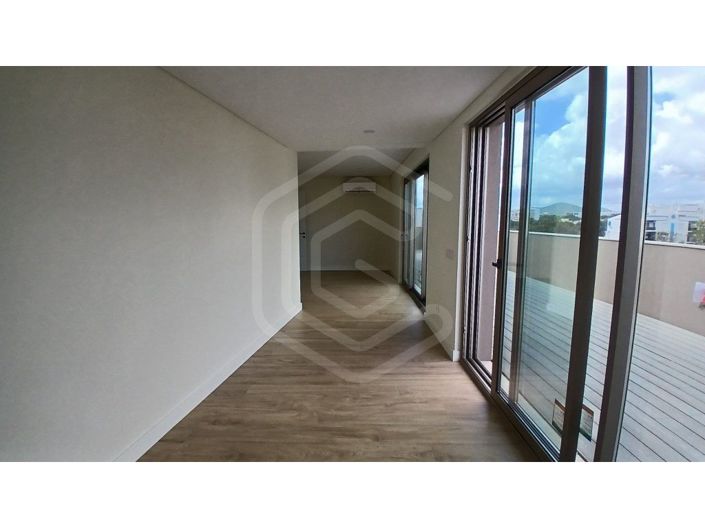 Image No.15-4 Bed Apartment for sale