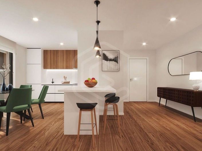 Image No.3-4 Bed Apartment for sale