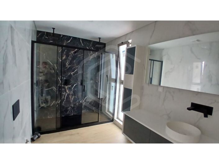 Image No.36-4 Bed Apartment for sale