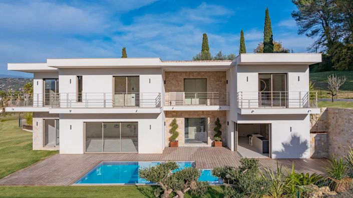 Image No.1-4 Bed House for sale