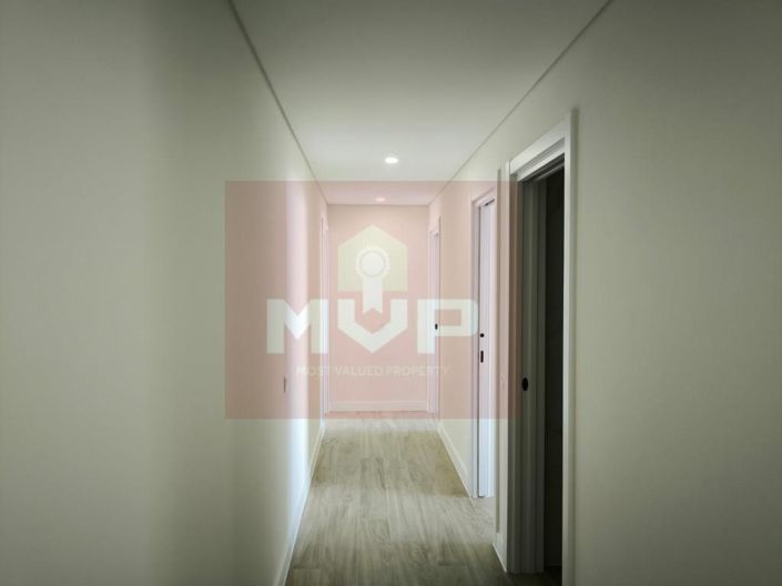 Image No.18-2 Bed Apartment for sale