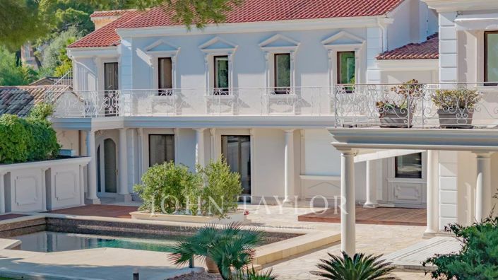 Image No.1-5 Bed House for sale