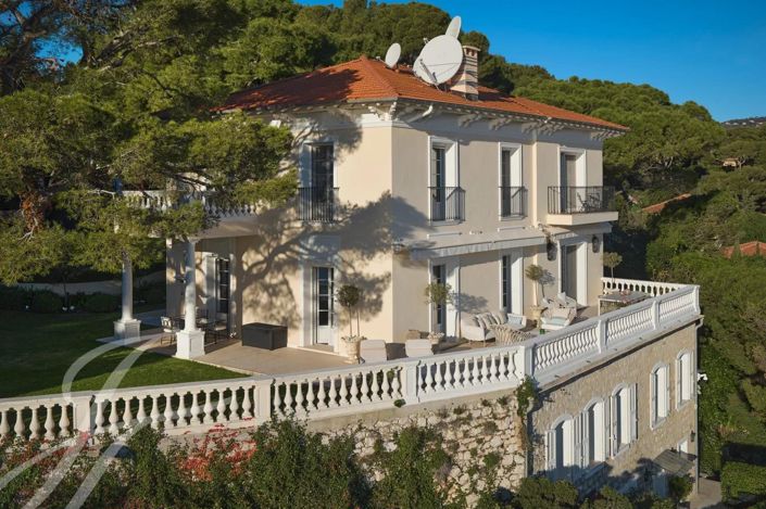 Image No.1-6 Bed House for sale