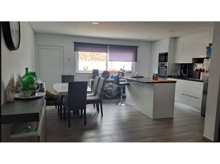 Image No.4-3 Bed House for sale