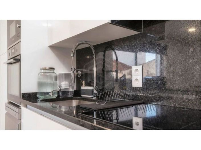 Image No.7-3 Bed House for sale