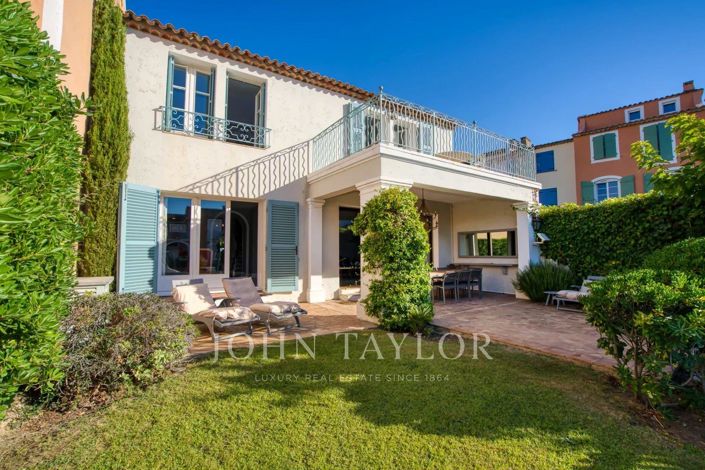 Image No.1-4 Bed House for sale