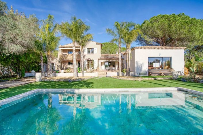Image No.1-6 Bed House for sale