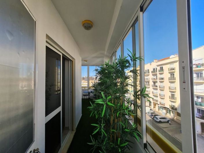 Image No.26-4 Bed Apartment for sale