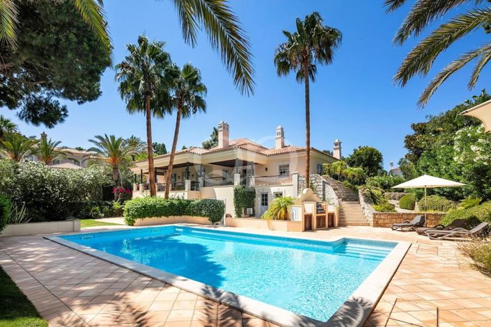 Image No.1-5 Bed House for sale