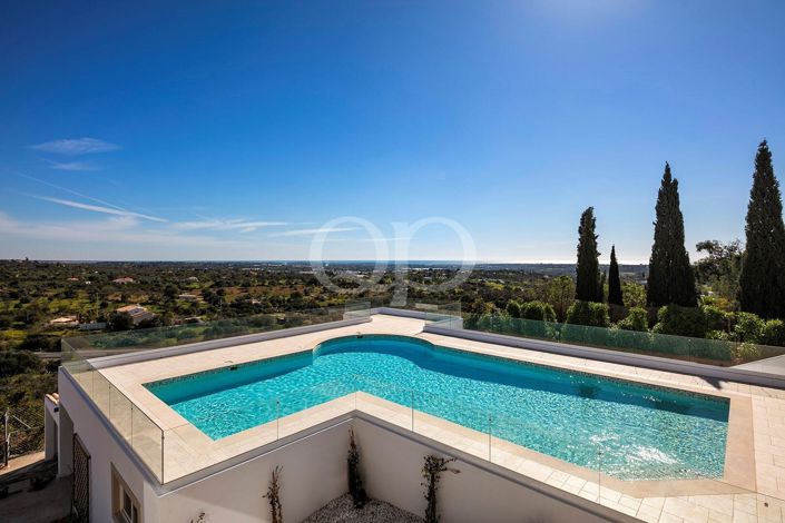 Image No.21-3 Bed House for sale