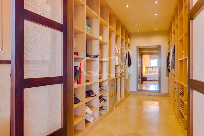 Image No.31-5 Bed House for sale