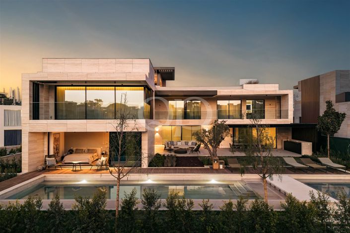 Image No.1-3 Bed House for sale