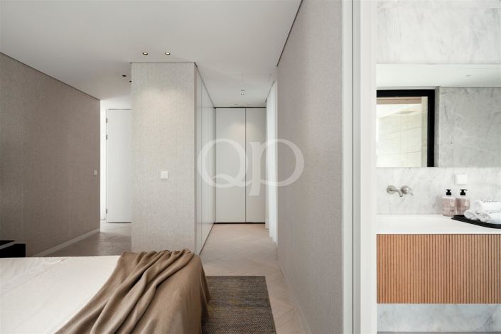 Image No.28-3 Bed House for sale