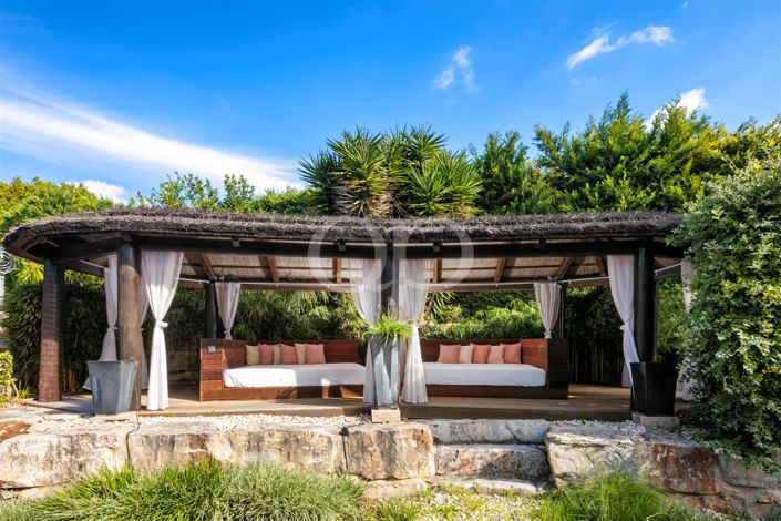 Image No.12-6 Bed House for sale