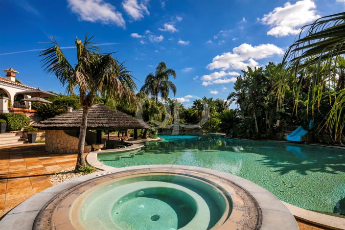 Image No.2-6 Bed House for sale