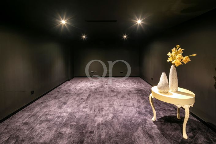 Image No.20-6 Bed House for sale