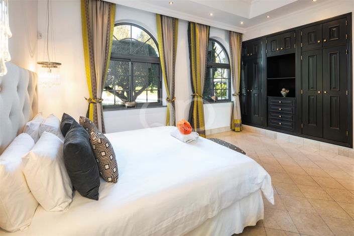 Image No.29-6 Bed House for sale