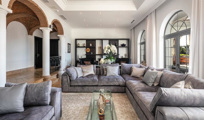 Image No.44-6 Bed House for sale