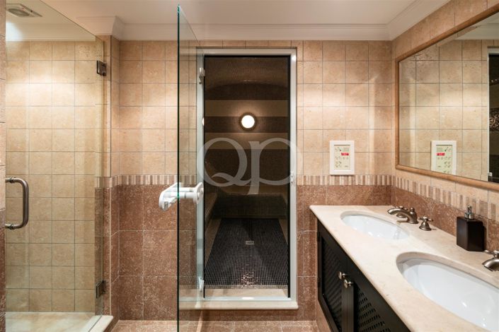 Image No.8-6 Bed House for sale