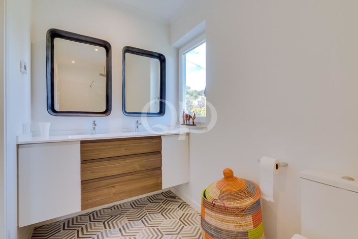 Image No.25-3 Bed House for sale