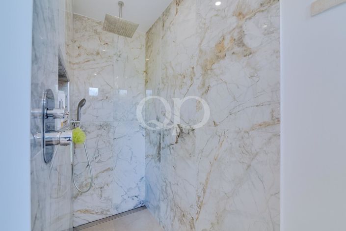 Image No.43-3 Bed House for sale