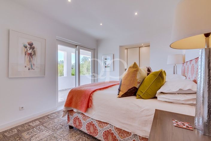 Image No.69-3 Bed House for sale