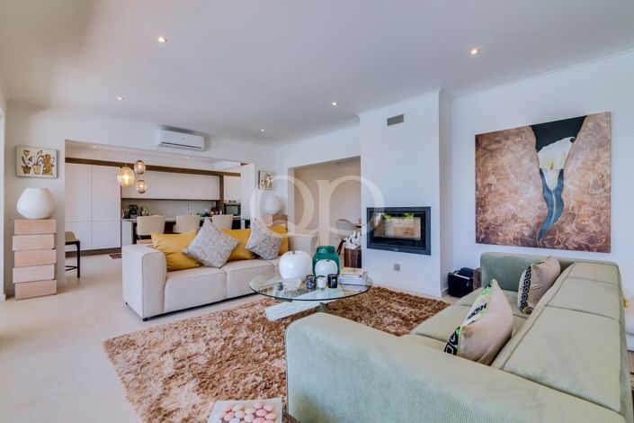 Image No.7-3 Bed House for sale