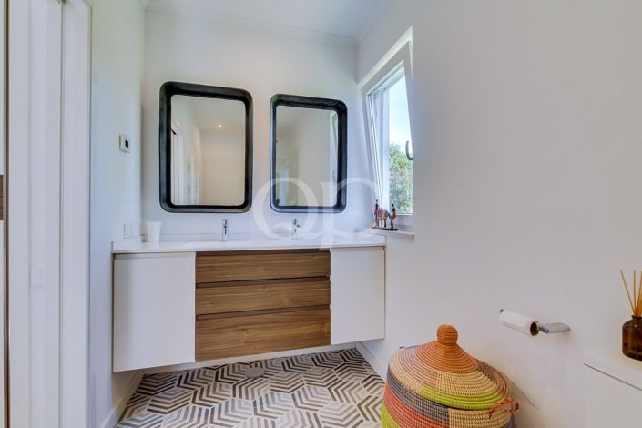 Image No.76-3 Bed House for sale