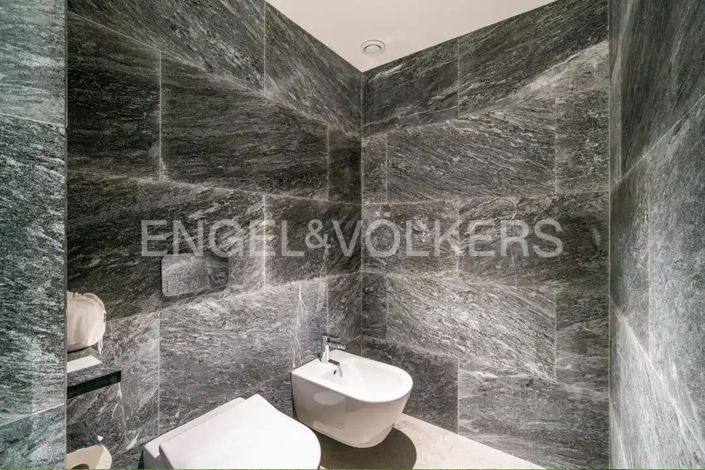 Image No.20-2 Bed Apartment for sale