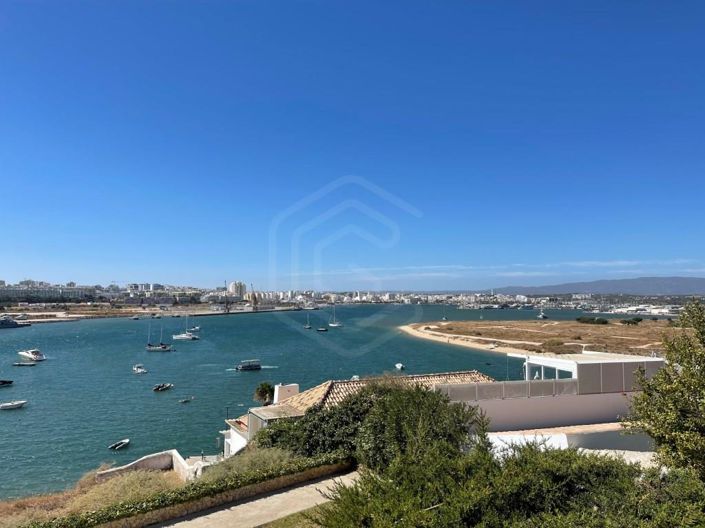 Image No.18-2 Bed Apartment for sale