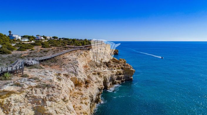 Image No.32-2 Bed Apartment for sale