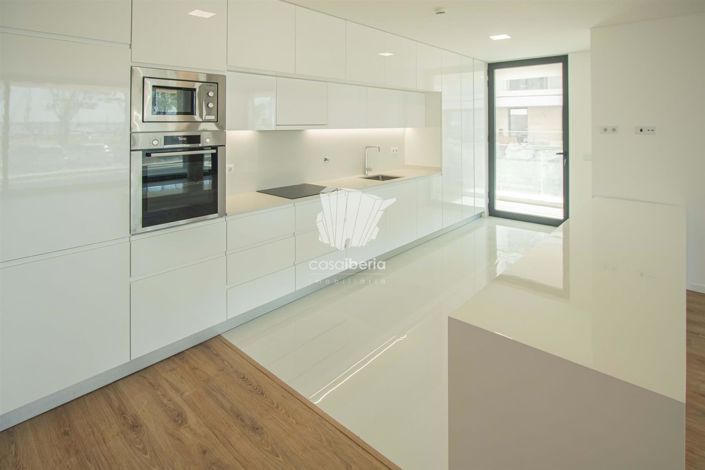 Image No.13-2 Bed Apartment for sale