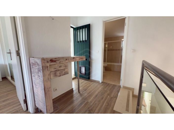 Image No.32-2 Bed House for sale