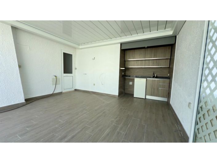 Image No.43-2 Bed House for sale