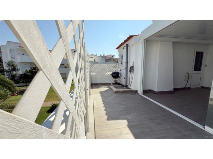 Image No.44-2 Bed House for sale