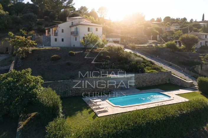 Image No.1-4 Bed House for sale