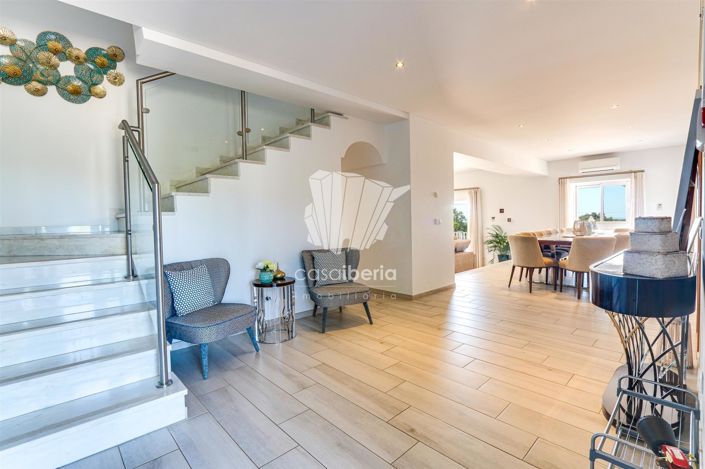 Image No.14-6 Bed House for sale