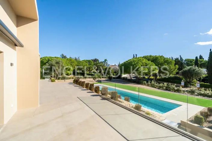 Image No.9-4 Bed House for sale