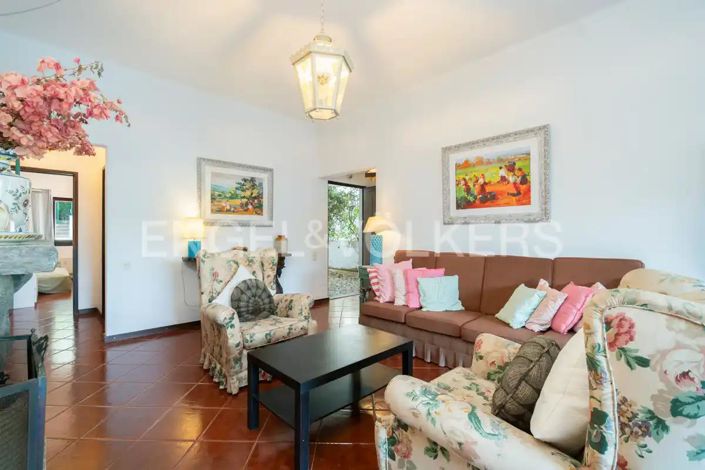 Image No.14-3 Bed House for sale