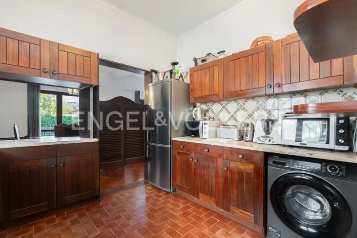 Image No.20-3 Bed House for sale