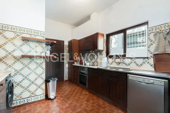 Image No.21-3 Bed House for sale