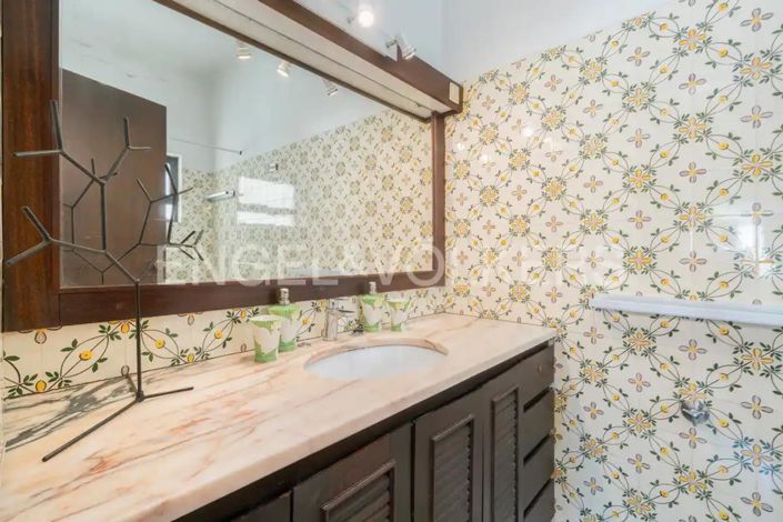 Image No.36-3 Bed House for sale