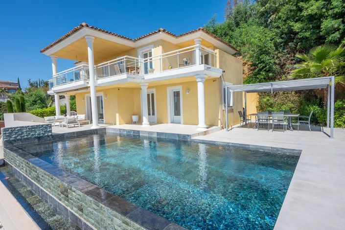 Image No.1-4 Bed House for sale