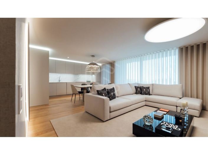 Image No.25-3 Bed Apartment for sale