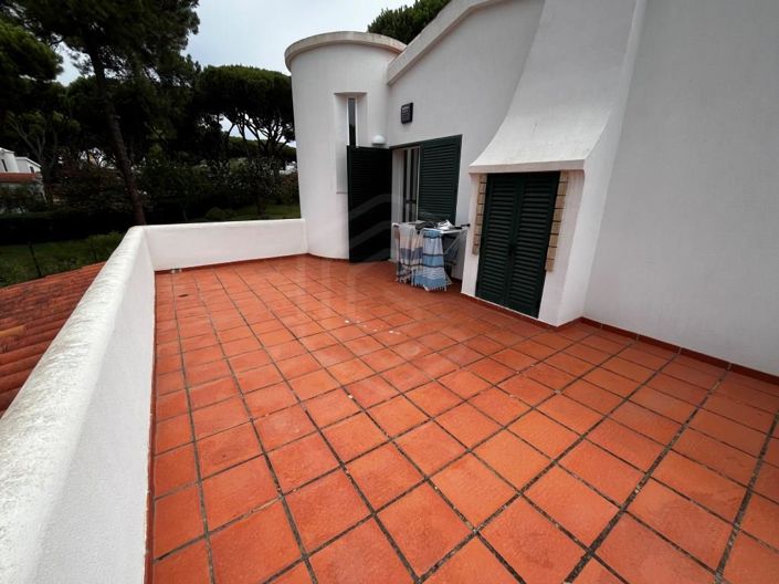 Image No.34-4 Bed House for sale