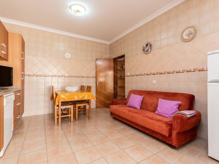 Image No.20-10 Bed House for sale