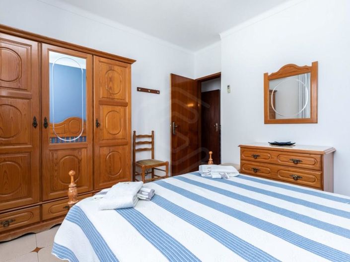 Image No.30-10 Bed House for sale