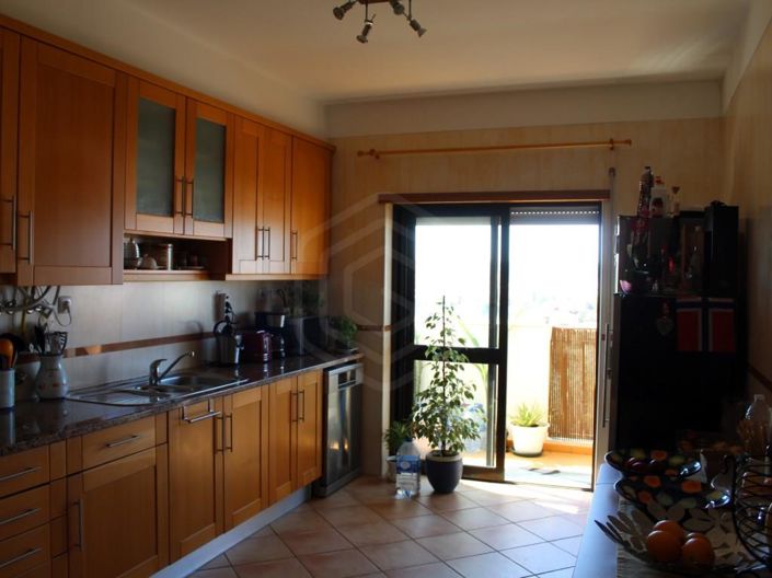 Image No.17-2 Bed Apartment for sale