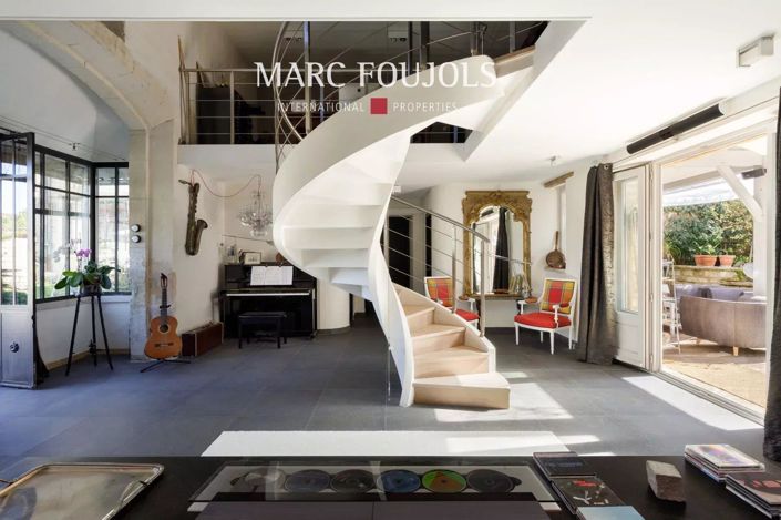 Image No.1-5 Bed House for sale