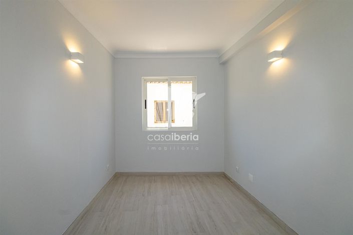 Image No.23-3 Bed House for sale